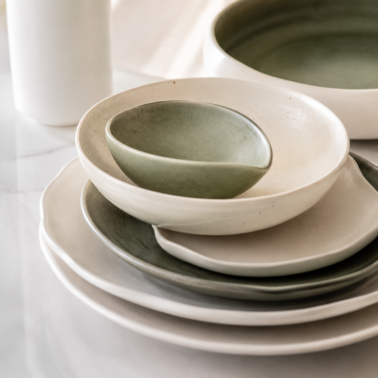 Ceramic Serving cookware detail